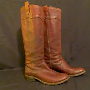 Frye Carson Lug Riding